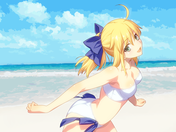 Anime picture 1600x1200 with fate (series) fate/stay night fate/zero studio deen type-moon artoria pendragon (all) saber min (westsign2170) single long hair blonde hair smile bare shoulders green eyes sky cloud (clouds) ahoge ponytail beach girl