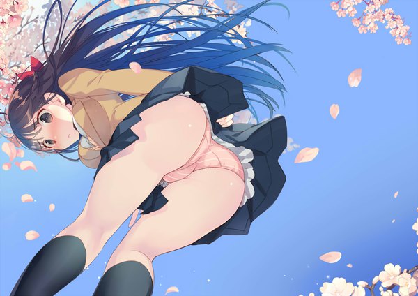 Anime picture 1500x1060 with original gin (oyoyo) single long hair blush fringe light erotic black hair standing looking away sky ass outdoors blunt bangs wind black eyes from below embarrassed cherry blossoms looking down