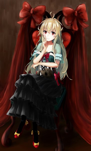 Anime picture 1000x1642 with original somalisu single long hair tall image looking at viewer fringe simple background blonde hair smile red eyes sitting bare shoulders ahoge crossed legs hand on face brown background girl dress bow