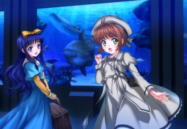 Anime picture 1440x1000 with card captor sakura clamp kinomoto sakura daidouji tomoyo mutsuki (moonknives) long hair blush short hair open mouth brown hair purple eyes multiple girls green eyes blue hair girl dress bow 2 girls hair bow hat