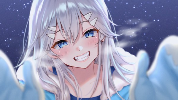 Anime picture 3840x2160 with virtual youtuber iriam fukanomi kafka re:shimashima single long hair looking at viewer blush fringe highres blue eyes smile hair between eyes wide image absurdres silver hair upper body head tilt blurry fang (fangs)