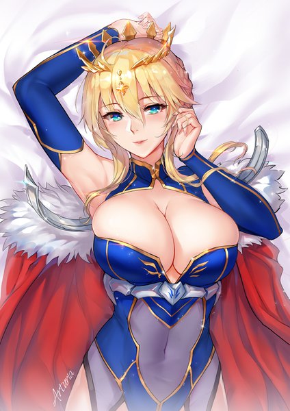 Anime-Bild 2480x3508 mit fate (series) fate/grand order artoria pendragon (all) artoria pendragon (lancer) tsuki no i-min single tall image blush fringe highres short hair breasts blue eyes light erotic blonde hair hair between eyes large breasts signed payot cleavage
