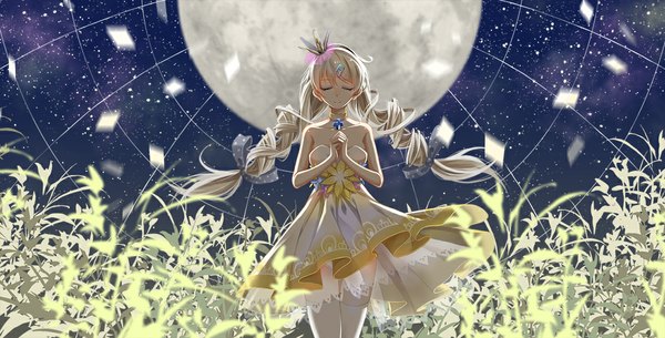 Anime picture 1110x565 with benghuai xueyuan honkai (series) kiana kaslana cross akiha single long hair blonde hair smile wide image standing twintails bare shoulders eyes closed night night sky drill hair praying girl thighhighs dress