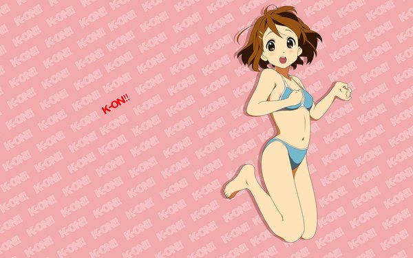 Anime picture 1920x1200 with k-on! kyoto animation hirasawa yui single highres short hair open mouth light erotic simple background brown hair wide image brown eyes jumping girl navel swimsuit bikini