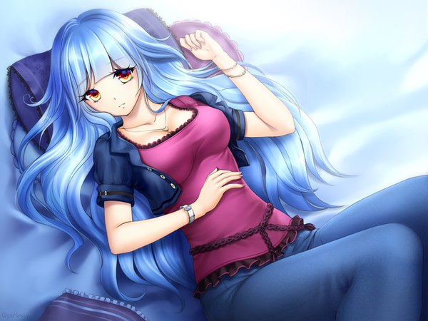 Anime picture 1000x750 with original gigamessy single long hair looking at viewer fringe breasts large breasts yellow eyes blue hair bent knee (knees) lying arm up sad girl bracelet pillow pendant