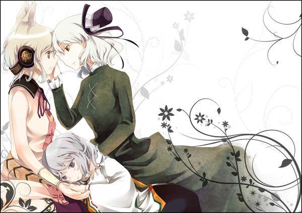 Anime picture 1418x1000 with touhou toyosatomimi no miko mononobe no futo soga no tojiko atoki short hair blonde hair smile purple eyes multiple girls yellow eyes white hair grey hair girl dress hat headphones 3 girls