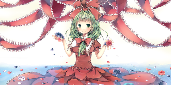 Anime picture 1500x750 with touhou kagiyama hina komeshiro kasu single long hair blush smile wide image green eyes green hair girl dress flower (flowers) bow ribbon (ribbons) hair bow petals