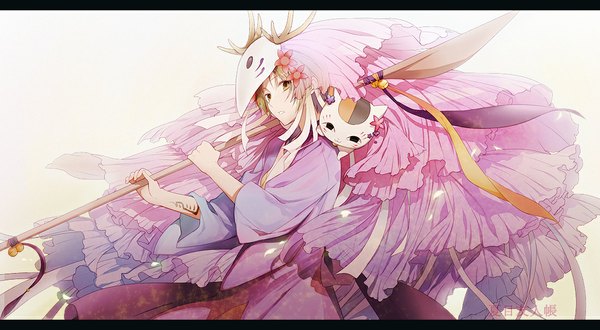 Anime picture 1105x609 with natsume yuujinchou brains base (studio) natsume takashi madara (nyanko-sensei) saku (pixiv526117) short hair blonde hair wide image yellow eyes traditional clothes horn (horns) hieroglyph mask on head boy flower (flowers) cat mask