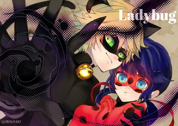 イラスト 1637x1157 と miraculous ladybug marinette cheng adrien agreste ladybug (character) chat noir いろなき カメラ目線 前髪 短い髪 青い目 simple background 金髪 hair between eyes ツインテール 緑の目 signed 獣耳 青い髪 猫耳 copyright name