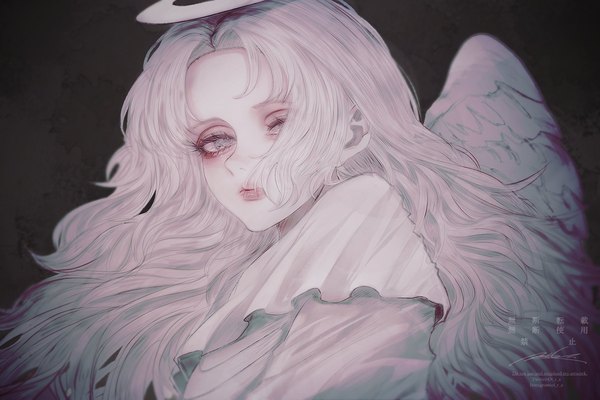 Anime picture 1800x1200 with original meyu single long hair looking at viewer fringe highres simple background signed payot upper body white hair hair over one eye grey background grey eyes twitter username hieroglyph angel wings angel girl
