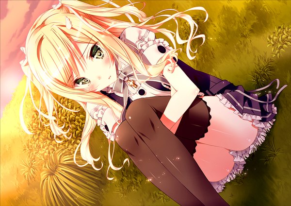 Anime picture 1024x725 with friends (game) kamiya maneki long hair blush light erotic blonde hair green eyes game cg girl thighhighs uniform ribbon (ribbons) black thighhighs hair ribbon school uniform