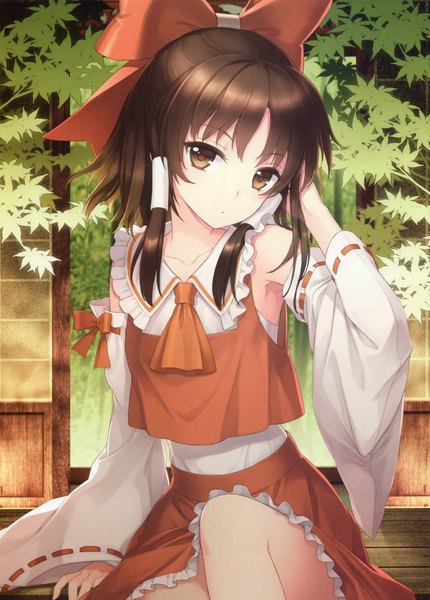 Anime picture 1977x2759 with touhou hakurei reimu an2a single long hair tall image looking at viewer highres brown hair brown eyes cleavage traditional clothes scan miko girl skirt bow hair bow detached sleeves skirt set