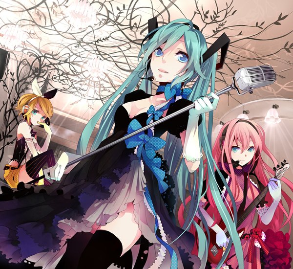 Anime picture 988x906 with vocaloid hatsune miku megurine luka kagamine rin musou yuchi long hair looking at viewer fringe short hair breasts blue eyes blonde hair smile twintails multiple girls holding looking away pink hair cleavage aqua hair
