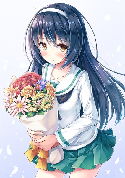 Anime picture 847x1200 with girls und panzer reizei mako akashio (loli ace) single long hair tall image blush fringe black hair hair between eyes brown eyes light smile gradient background girl uniform flower (flowers) petals serafuku headband bouquet