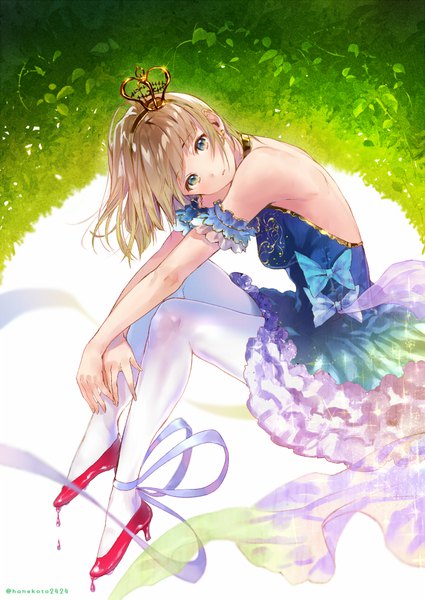 Anime picture 700x988 with original hanekoto single tall image looking at viewer short hair blonde hair bare shoulders green eyes signed full body bent knee (knees) sparkle leaning leaning forward outstretched arm watermark crossed arms bare back embryo's pose