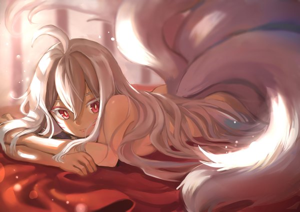 Anime picture 2016x1425 with elsword ara haan feng (s943601123) single long hair highres light erotic smile red eyes silver hair ahoge tail lying animal tail nude fox tail fox girl on stomach multiple tails ara han (celestial fox)