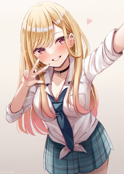 Anime picture 776x1088 with sono bisque doll wa koi wo suru cloverworks kitagawa marin sakura hiyori single long hair tall image blush simple background blonde hair smile cleavage pleated skirt pink eyes fingernails from above grey background sparkle grin piercing