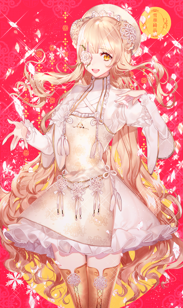 Anime picture 894x1500 with rozen maiden kirakishou yakusuke single tall image looking at viewer open mouth blonde hair yellow eyes very long hair sparkle alternate costume zettai ryouiki floating hair wavy hair red background girl dress beret tassel