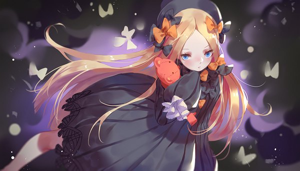 Anime picture 945x540 with fate (series) fate/grand order abigail williams (fate) timmy (tztime) timmy9r single long hair blush blue eyes blonde hair wide image long sleeves head tilt from above girl dress bow hair bow hat black dress