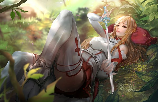 Anime picture 1000x646 with sword art online a-1 pictures yuuki asuna cglas single long hair blonde hair smile holding brown eyes looking away bent knee (knees) lying lips on back eyeshadow leg lift (legs lift) girl skirt weapon