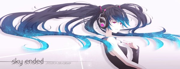 Anime picture 2000x778 with vocaloid hatsune miku mirusa single long hair highres black hair red eyes wide image twintails bare shoulders very long hair nail polish multicolored hair girl headphones