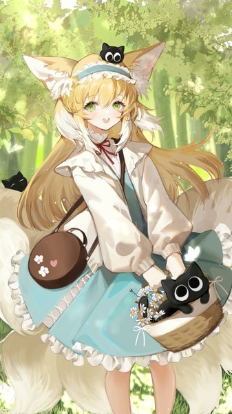 Anime-Bild 2160x3840 mit the legend of luo xiaohei arknights suzuran (arknights) luo xiaohei suzuran (spring praise) (arknights) heixiu lulumao single long hair tall image looking at viewer fringe highres open mouth blonde hair hair between eyes standing green eyes animal ears outdoors