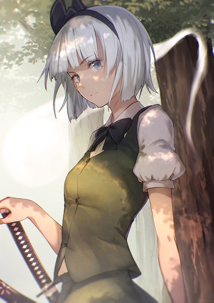 Anime picture 1085x1535 with touhou konpaku youmu myon ibuki notsu single tall image looking at viewer fringe short hair holding silver hair upper body outdoors blunt bangs profile short sleeves puffy sleeves silver eyes ghost sheathed
