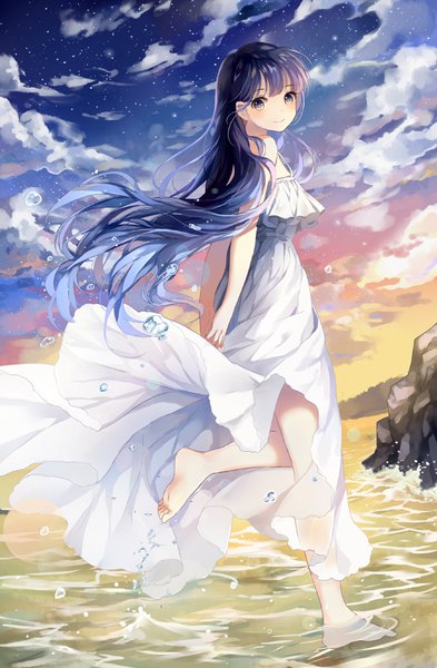 Anime picture 564x860 with original bai shou jun single long hair tall image looking at viewer blush smile blue hair cloud (clouds) full body outdoors looking back barefoot wind night night sky beach partially submerged evening