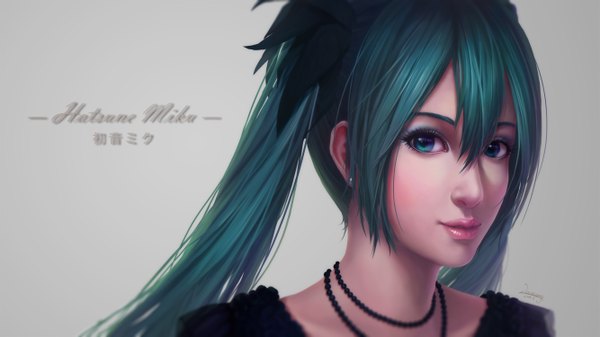 Anime picture 2666x1500 with vocaloid hatsune miku tomoekou single long hair looking at viewer highres simple background wide image green eyes green hair lips grey background girl choker