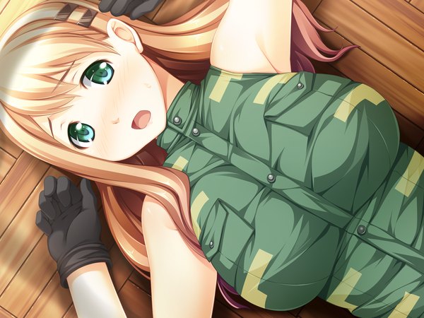 Аниме картинка 1024x768 с sekisaba! (game) длинные волосы грудь открытый рот лёгкая эротика светлые волосы большая грудь зелёные глаза game cg девушка форма военная форма