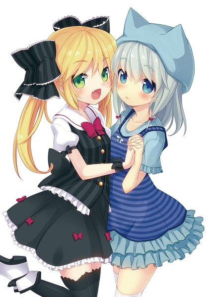 Anime picture 715x1000 with original minamura haruki long hair tall image looking at viewer blush short hair open mouth blue eyes blonde hair simple background white background twintails multiple girls green eyes grey hair holding hands girl thighhighs bow