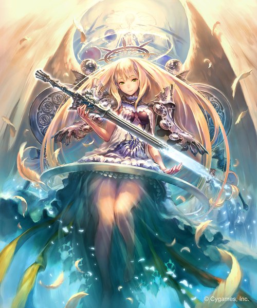 Anime-Bild 1250x1500 mit shingeki no bahamut gabriel (shingeki no bahamut) hisakata souji single long hair tall image looking at viewer blonde hair smile holding green eyes head tilt from below white wings glowing weapon girl dress weapon sword wings