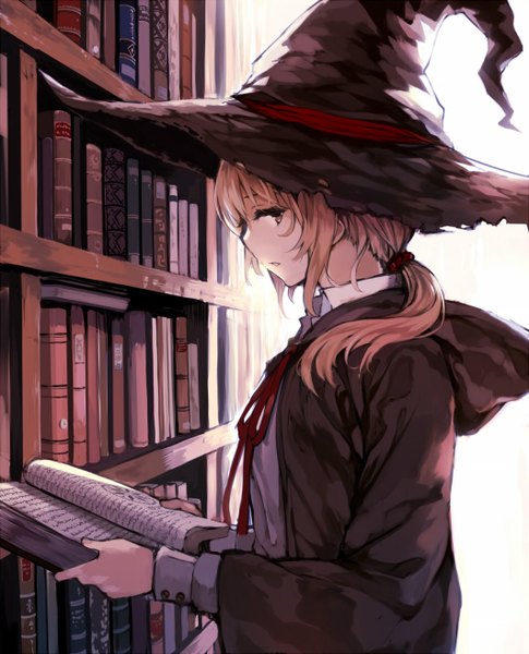 Anime picture 1062x1314 with original mogumo long hair tall image blonde hair yellow eyes ponytail witch girl ribbon (ribbons) book (books) witch hat hoodie shelf bookshelf