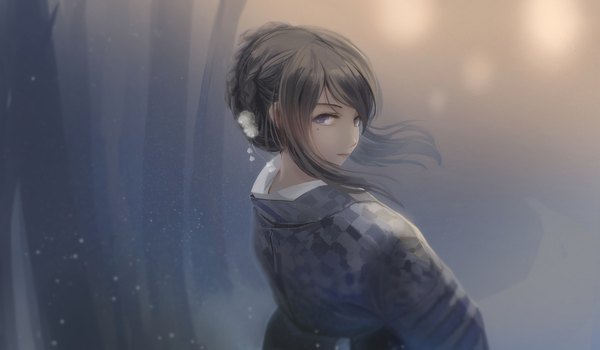 Anime picture 2200x1285 with original kikivi single long hair looking at viewer fringe highres black hair smile wide image purple eyes braid (braids) long sleeves traditional clothes japanese clothes looking back hair flower wind from behind mole