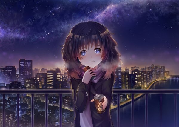 Anime picture 1180x836 with original naru (kts5584) single long hair looking at viewer blush fringe blue eyes black hair smile standing holding upper body outdoors multicolored hair night two-tone hair night sky city cityscape