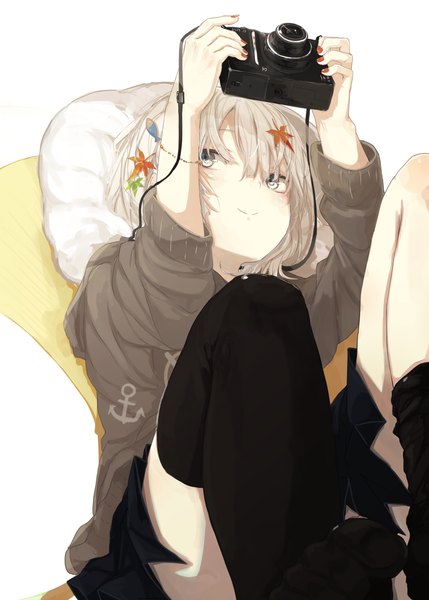 Anime picture 934x1305 with original yushika single tall image short hair smile white hair legs silver eyes girl thighhighs hair ornament black thighhighs sweater camera