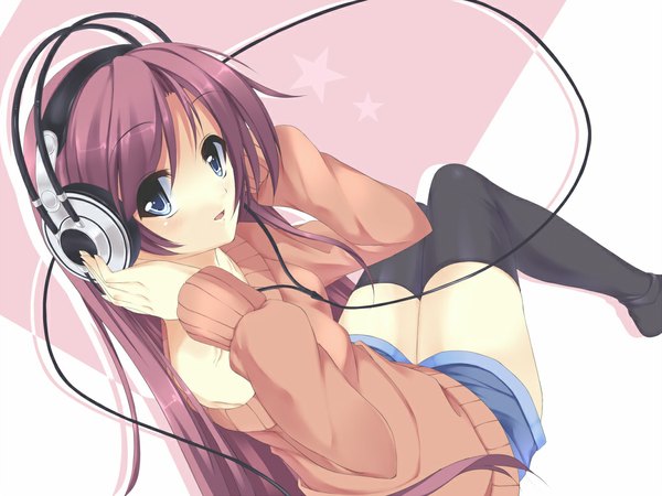 Anime picture 1056x792 with original higashi mikuni single long hair looking at viewer blush open mouth blue eyes sitting pink hair legs music girl thighhighs black thighhighs shorts headphones sweater wire (wires)