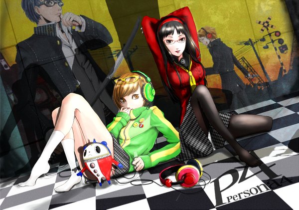 Anime picture 1331x935 with persona 4 persona satonaka chie amagi yukiko narukami yuu hanamura yousuke kuma (persona 4) erigoudon (artist) long hair looking at viewer short hair black hair smile brown hair multiple girls brown eyes barefoot multiple boys legs checkered floor