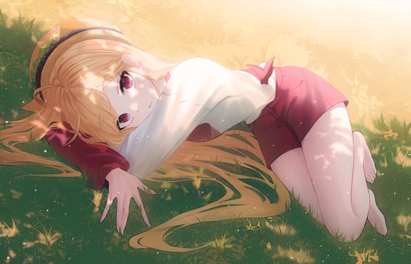 Anime picture 5935x3817 with virtual youtuber waktaverse jingburger kerno single long hair looking at viewer blush fringe highres blonde hair red eyes absurdres full body ahoge bent knee (knees) outdoors lying barefoot on side