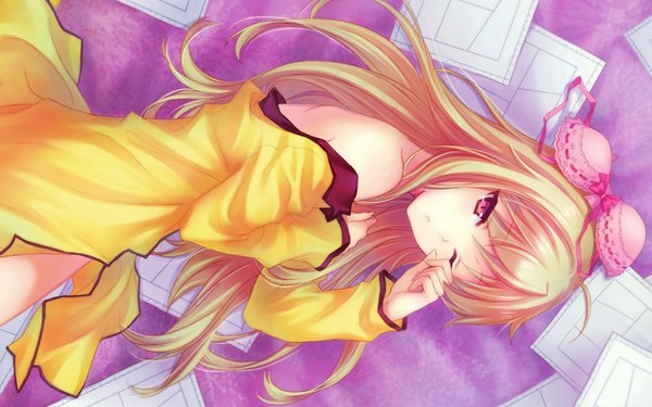 Anime picture 1920x1200 with sakura-sou no pet na kanojo j.c. staff shiina mashiro gururu single long hair fringe highres blonde hair wide image purple eyes lying off shoulder on side girl bow ribbon (ribbons)