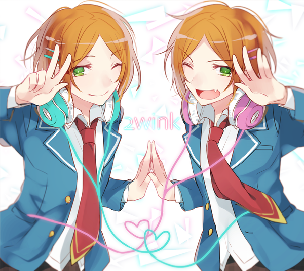 Anime-Bild 1394x1247 mit ensemble stars! aoi hinata aoi yuuta yakusuke looking at viewer short hair open mouth smile green eyes upper body orange hair multiple boys fang (fangs) victory siblings twins headphones around neck heart of string brothers boy