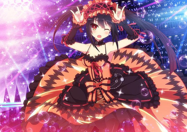 Anime-Bild 1800x1273 mit date a live tokisaki kurumi uiu single long hair looking at viewer blush highres open mouth black hair red eyes twintails bare shoulders one eye closed wink sparkle light lolita fashion goth-loli mmm