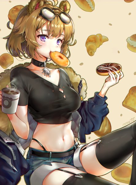 Anime-Bild 1908x2584 mit girls frontline grizzly mkv (girls frontline) tanjel single tall image blush highres short hair breasts brown hair purple eyes holding animal ears bent knee (knees) short sleeves midriff mouth hold eating sunglasses on head girl