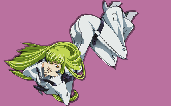 Anime picture 2560x1600 with code geass sunrise (studio) c.c. single long hair looking at viewer fringe highres light erotic simple background wide image yellow eyes ass green hair from above wallpaper vector purple background girl
