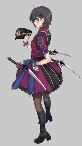 Anime picture 1150x2048 with fate (series) fate/grand order mysterious ranmaru x (fate) mexif single tall image short hair black hair simple background standing looking away full body ahoge profile grey background hand on hip hat removed headwear removed girl hair ornament