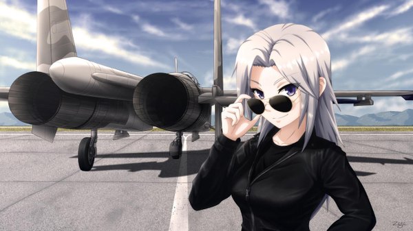 Anime picture 1280x720 with original zero (73ro) single long hair looking at viewer smile wide image standing purple eyes sky silver hair cloud (clouds) upper body outdoors arm up shadow mountain smirk adjusting sunglasses girl