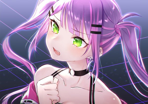 Anime picture 1000x705 with virtual youtuber hololive tokoyami towa 90kyuuri single long hair blush fringe open mouth twintails bare shoulders green eyes looking away purple hair upper body blunt bangs multicolored hair two-tone hair piercing ear piercing