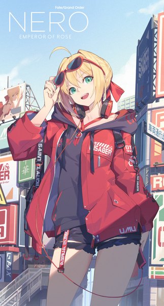Anime-Bild 1400x2600 mit fate (series) fate/grand order fate/extra nero claudius (fate) nero claudius (fate/extra) nian (zhanian) single tall image looking at viewer blush fringe short hair open mouth blonde hair hair between eyes standing holding green eyes payot sky