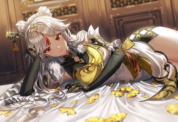 Anime picture 1000x683 with genshin impact ningguang (genshin impact) silence girl single long hair looking at viewer blush breasts light erotic smile red eyes large breasts payot silver hair indoors lying traditional clothes multicolored hair blurry hair bun (hair buns)