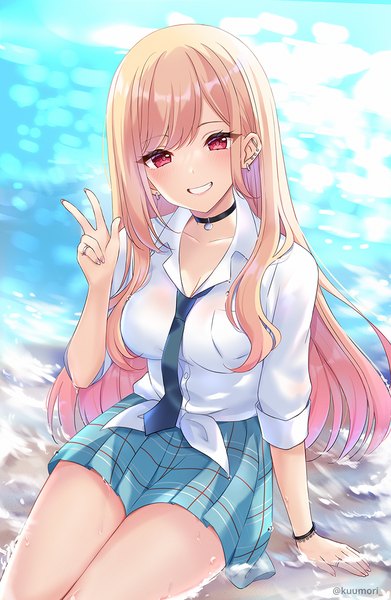 Anime picture 782x1200 with sono bisque doll wa koi wo suru cloverworks kitagawa marin kleune single long hair tall image looking at viewer blonde hair smile red eyes sitting signed twitter username grin partially submerged piercing victory ear piercing girl